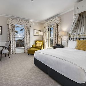 Deluxe Zimmer mit Kingsize-Bett